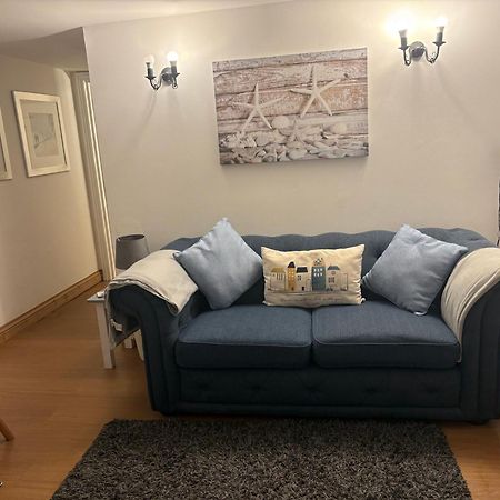 Seaton, Devon, Two Bed Apartment, Just Off The Sea Front. ภายนอก รูปภาพ