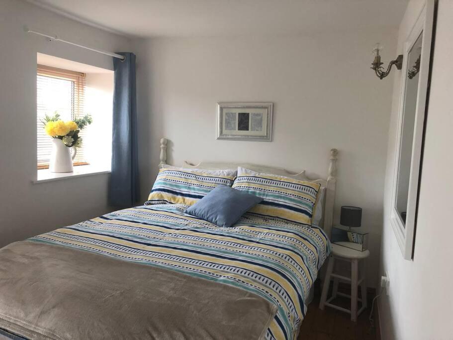 Seaton, Devon, Two Bed Apartment, Just Off The Sea Front. ภายนอก รูปภาพ